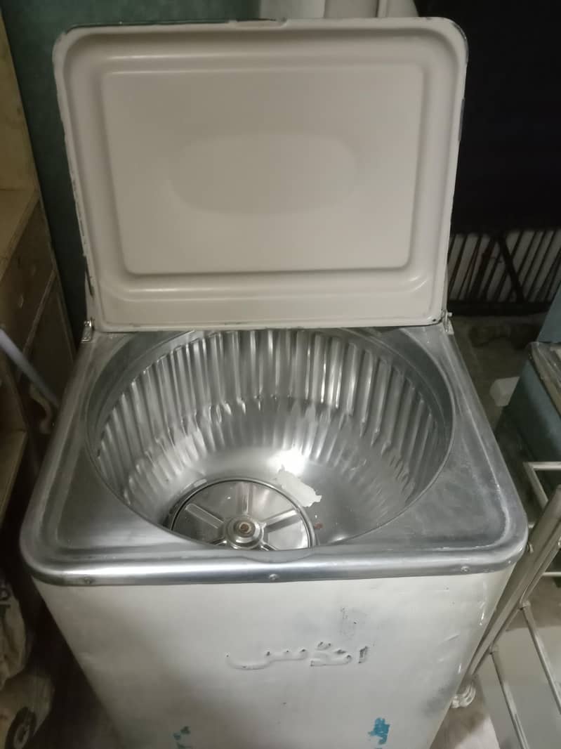 Indus Washing Machine 3