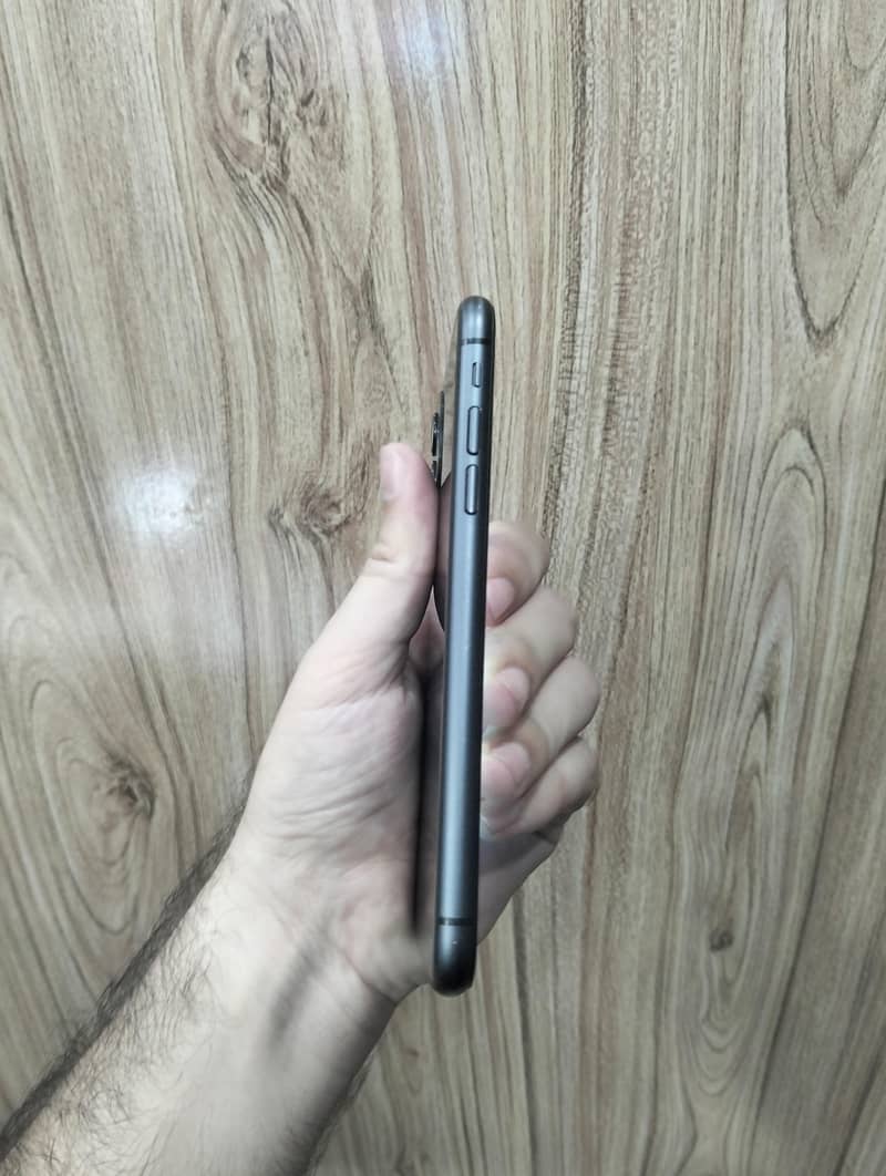 Apple iPhone 11 1