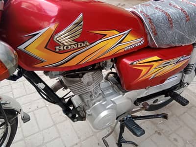 Honda 125 Hyderabad number 20 model