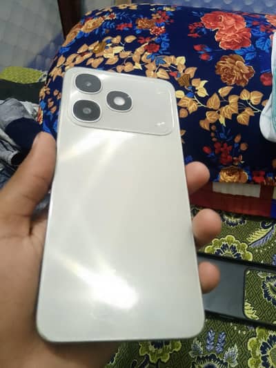 itel A90