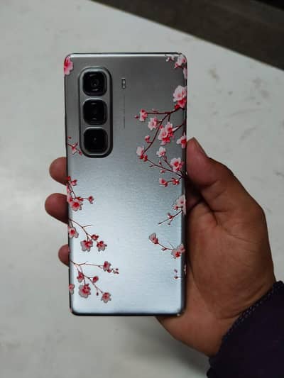 Infinix Hot 50 Pro Plus   8/256.
