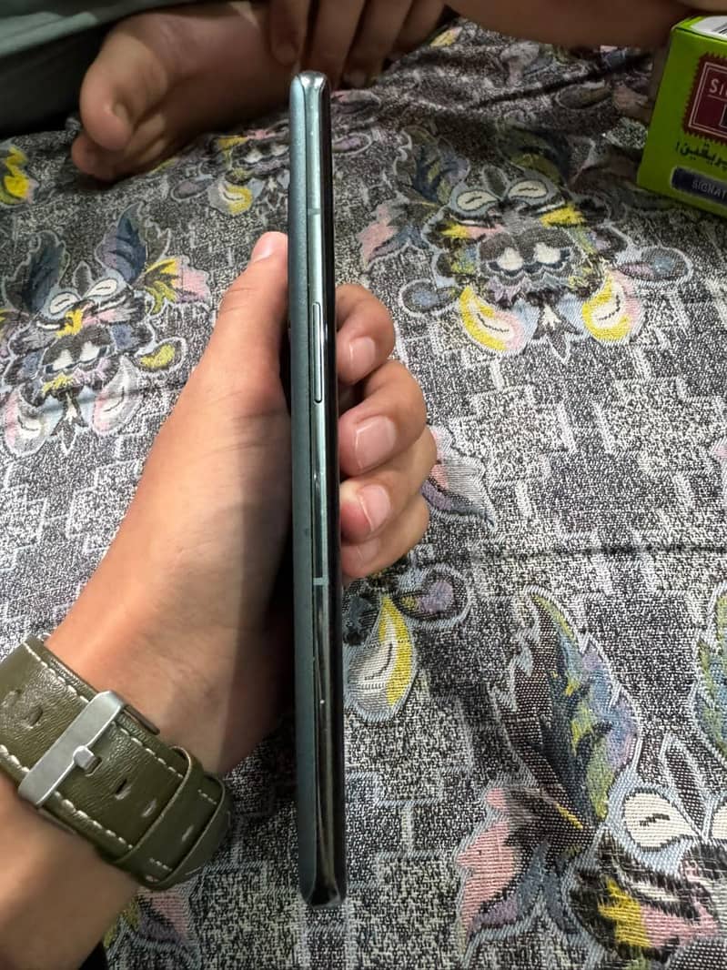 One Plus 10 Pro 3