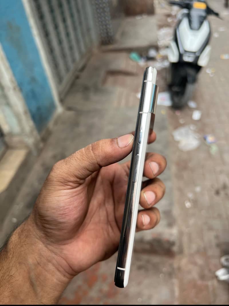 Google Pixel 8 Pro 1