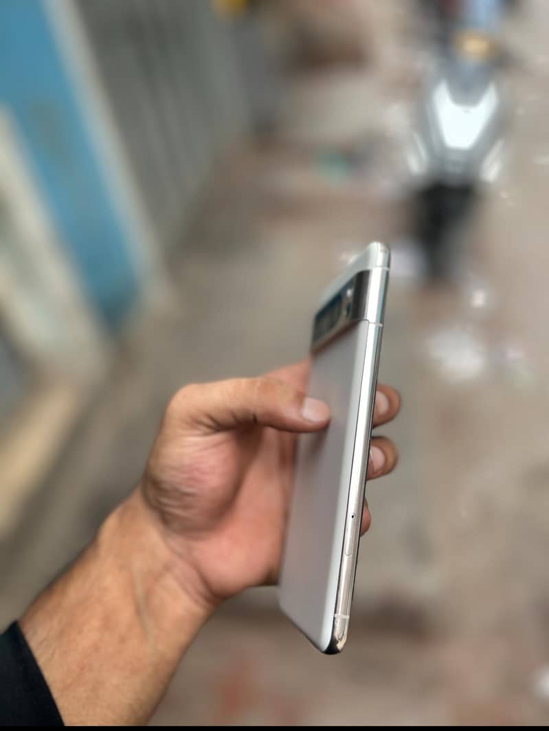 Google Pixel 8 Pro 5
