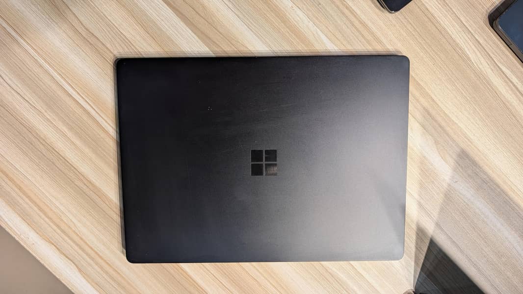 Microsoft Surface Laptop 4 0