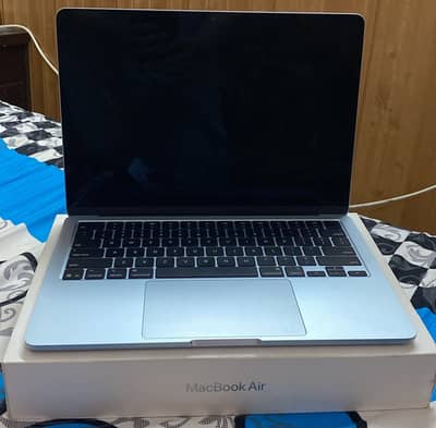 MacBook Air M4 | 13-inch | 16GB RAM | 256GB SSD | 100% Battery