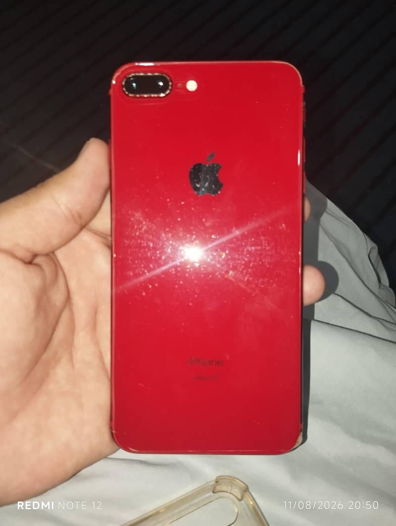 Apple iPhone 8 Plus 0