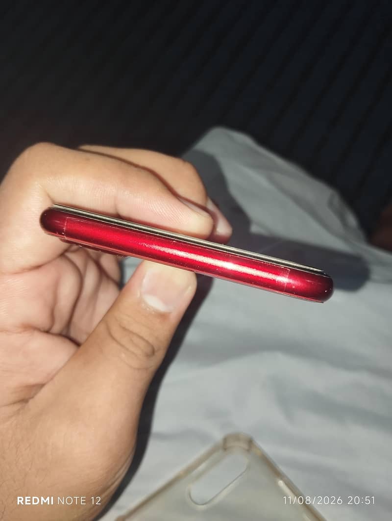 Apple iPhone 8 Plus 4