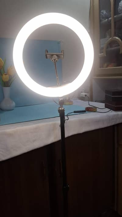 MJ33 Ring Light 33CM for Photography & Video - Adjustable Brightness