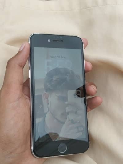 Apple iPhone SE only sell