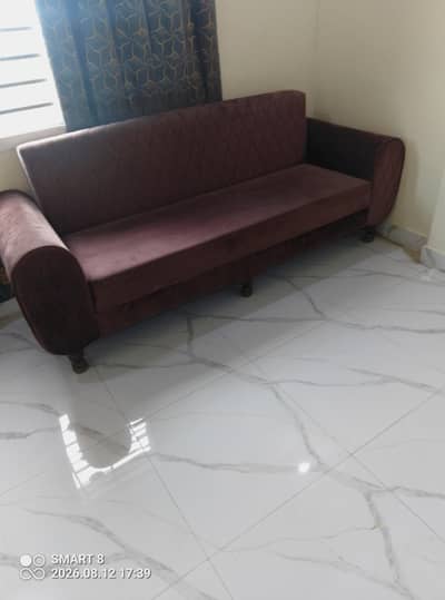 sofa combed urgent sale