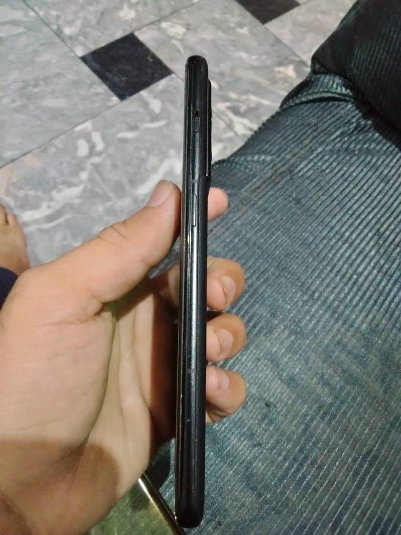 One Plus 10 Pro 4