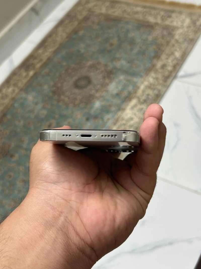 Apple iPhone 13 Pro 3