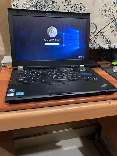 Laptop For sale cor i5 2nd generation with charger