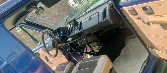 Isuzu Trooper 1985