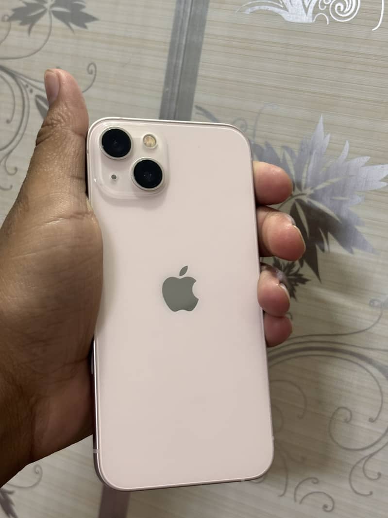 Apple iPhone 13 1