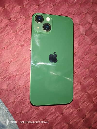 Apple iPhone 13