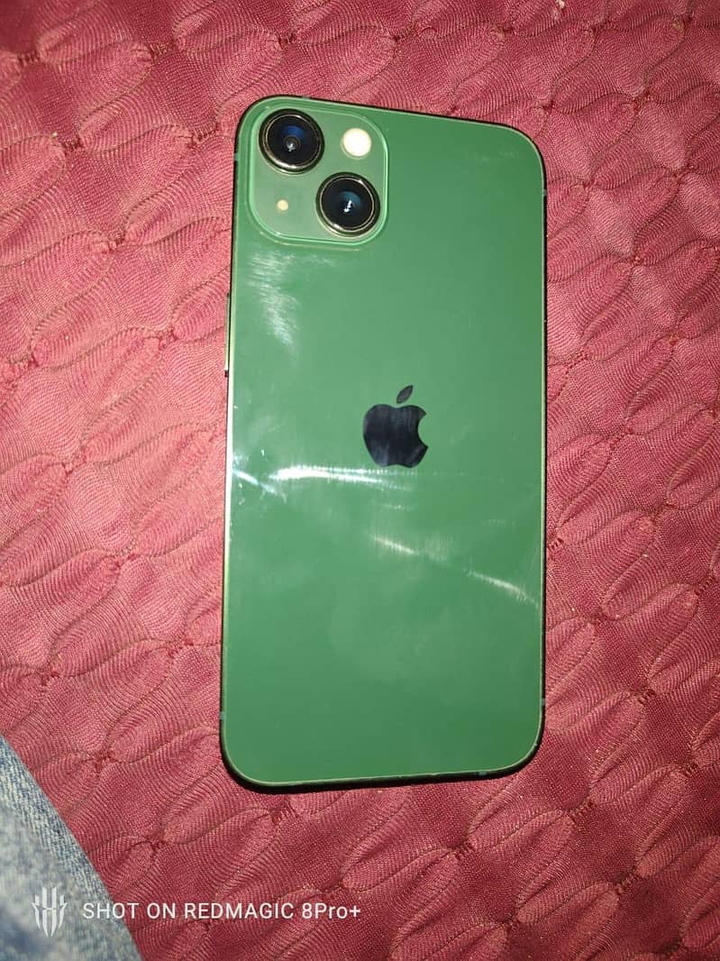 Apple iPhone 13 0