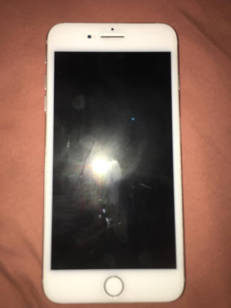 Apple iPhone 7 Plus 1