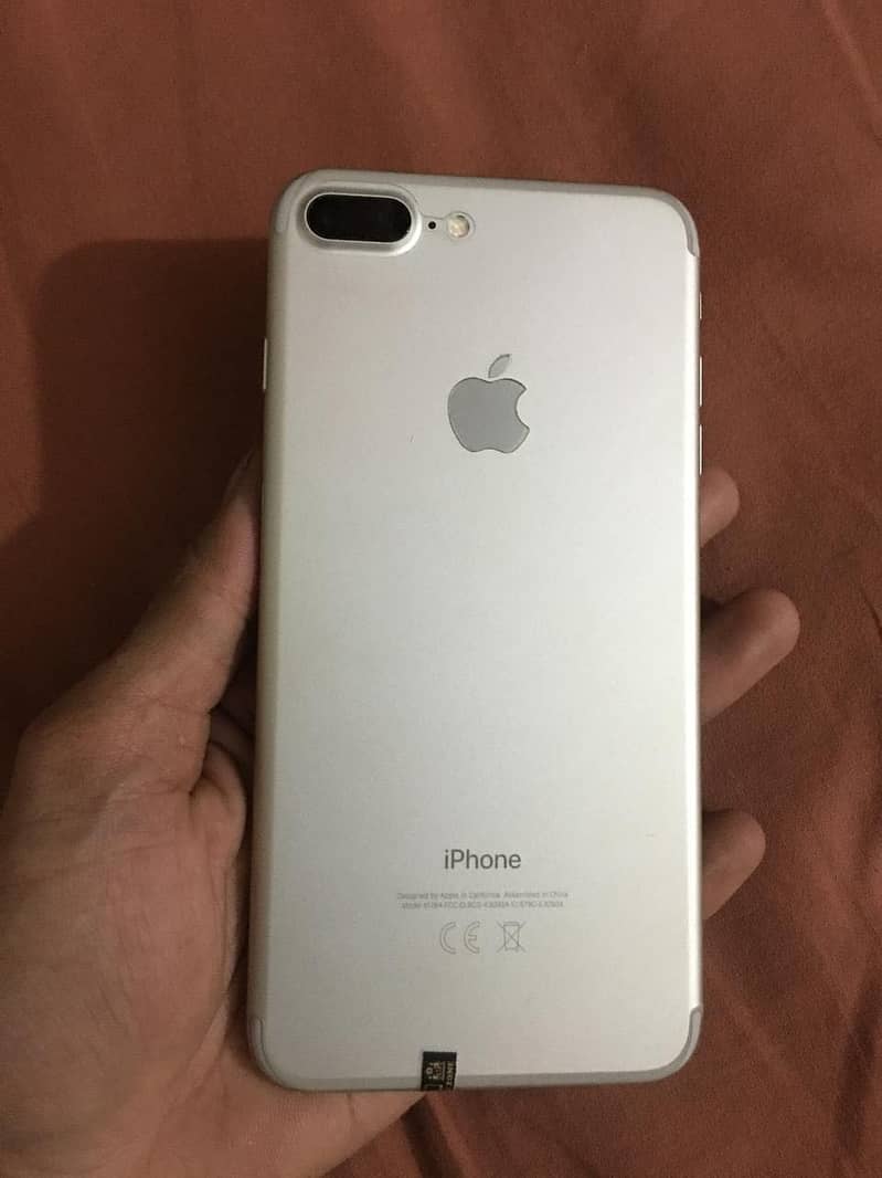 Apple iPhone 7 Plus 3