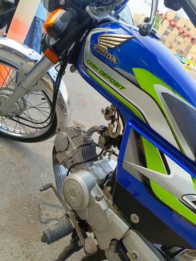 HONDA CD70 FOR SALE RAHIMYAR KHAN REGISTERED. .