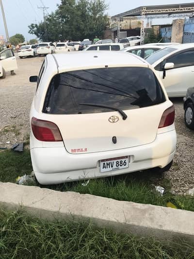 Toyota Vitz 2001