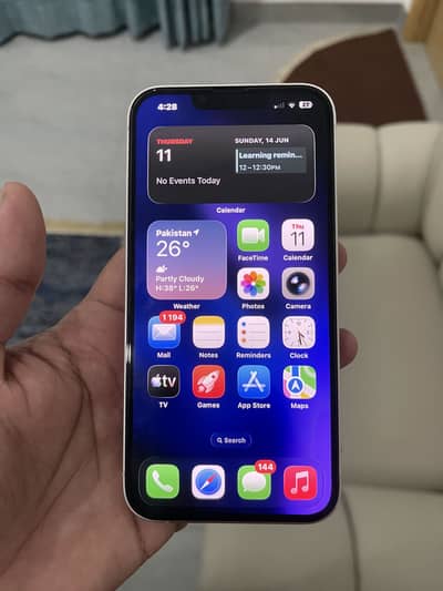 Apple iPhone 13