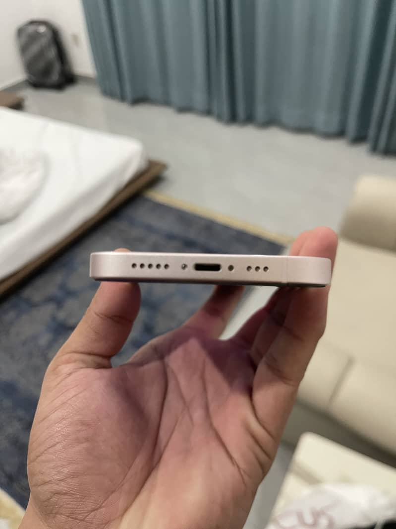Apple iPhone 13 1
