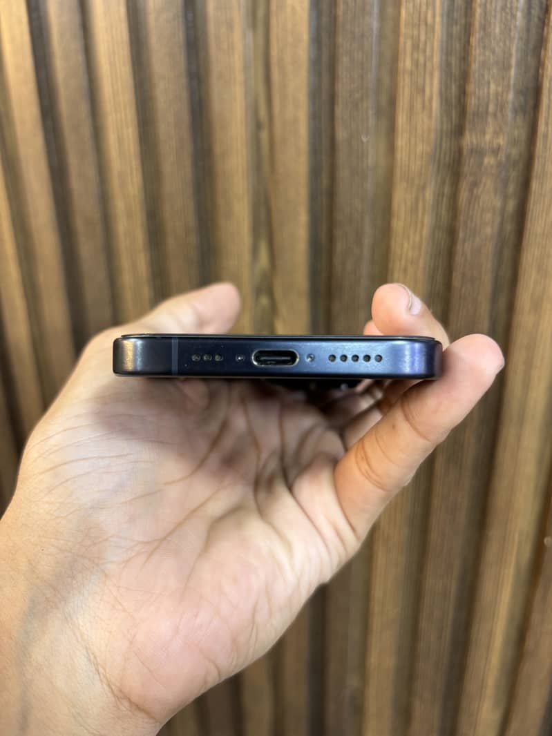 Apple iPhone 15 Pro 5