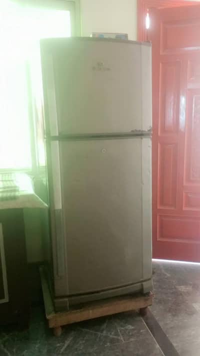 14 cubic Refrigerator for sale, good cooling