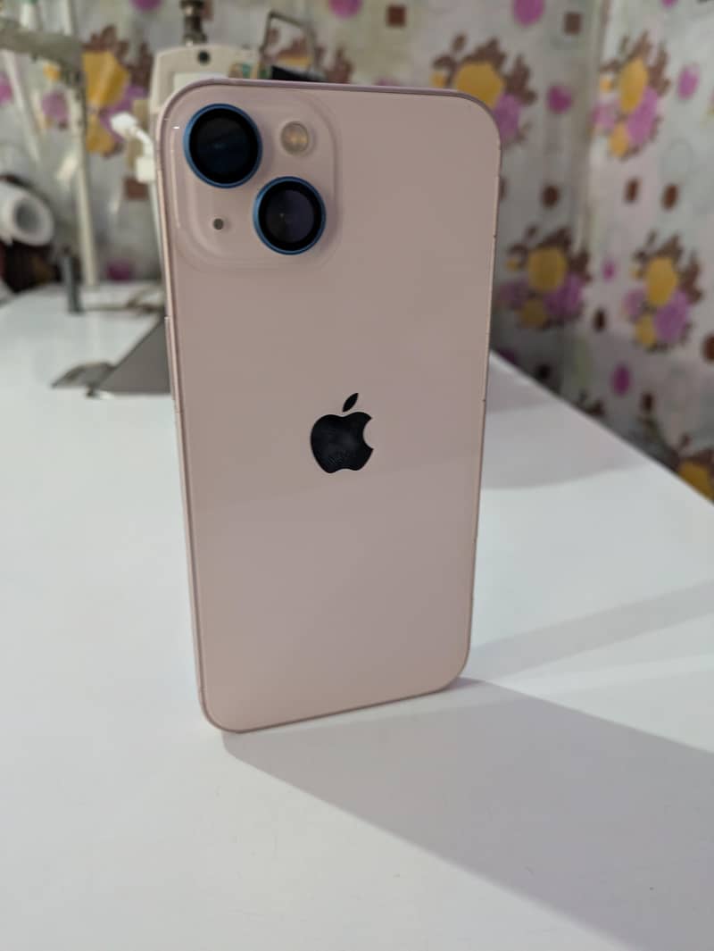Apple iPhone 13 1