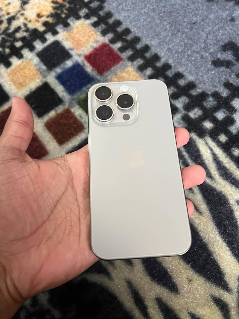 Apple iPhone15pro 2