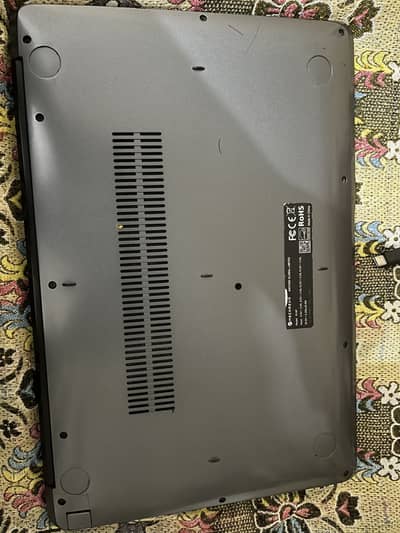 AMD Ryzen 5 7430U with radeon graphics full box