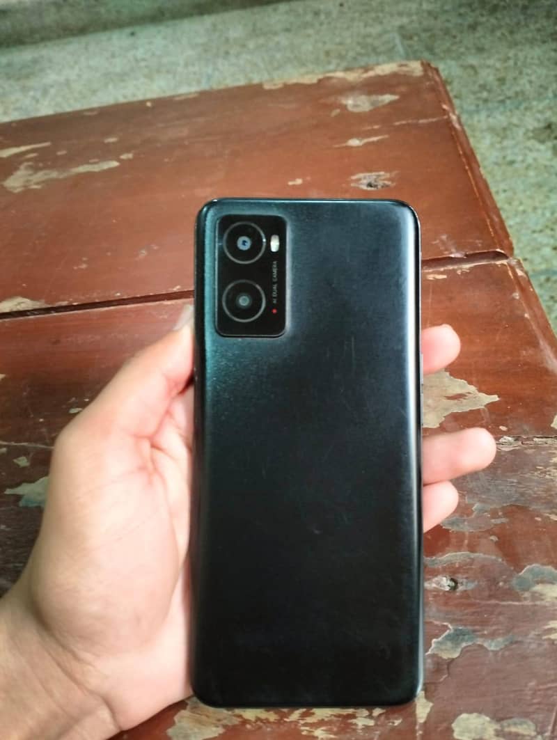 OPPO A76 0
