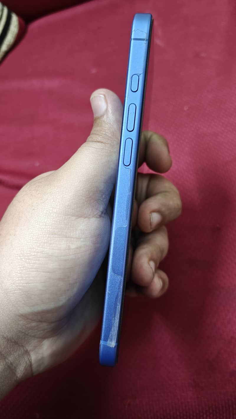 Apple iPhone 16 Plus 2