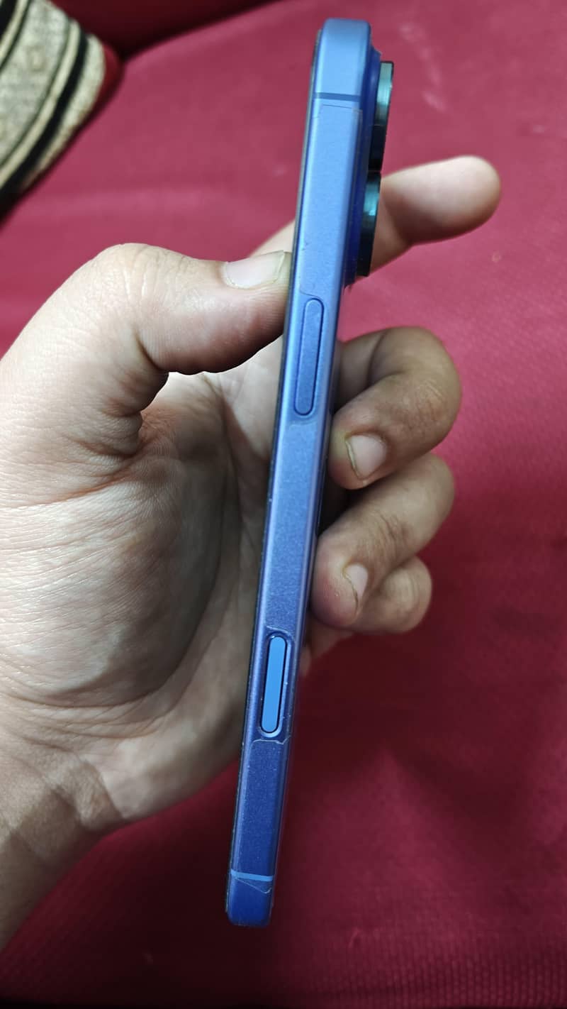 Apple iPhone 16 Plus 5