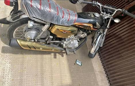 Cg 125 Gold Edition 2024