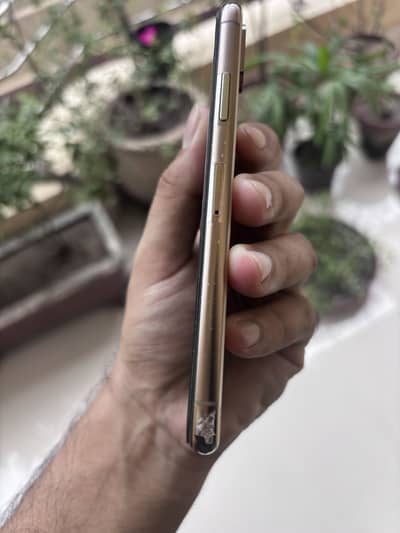 iPhone XS 64gb battery service condition rough water pack ha