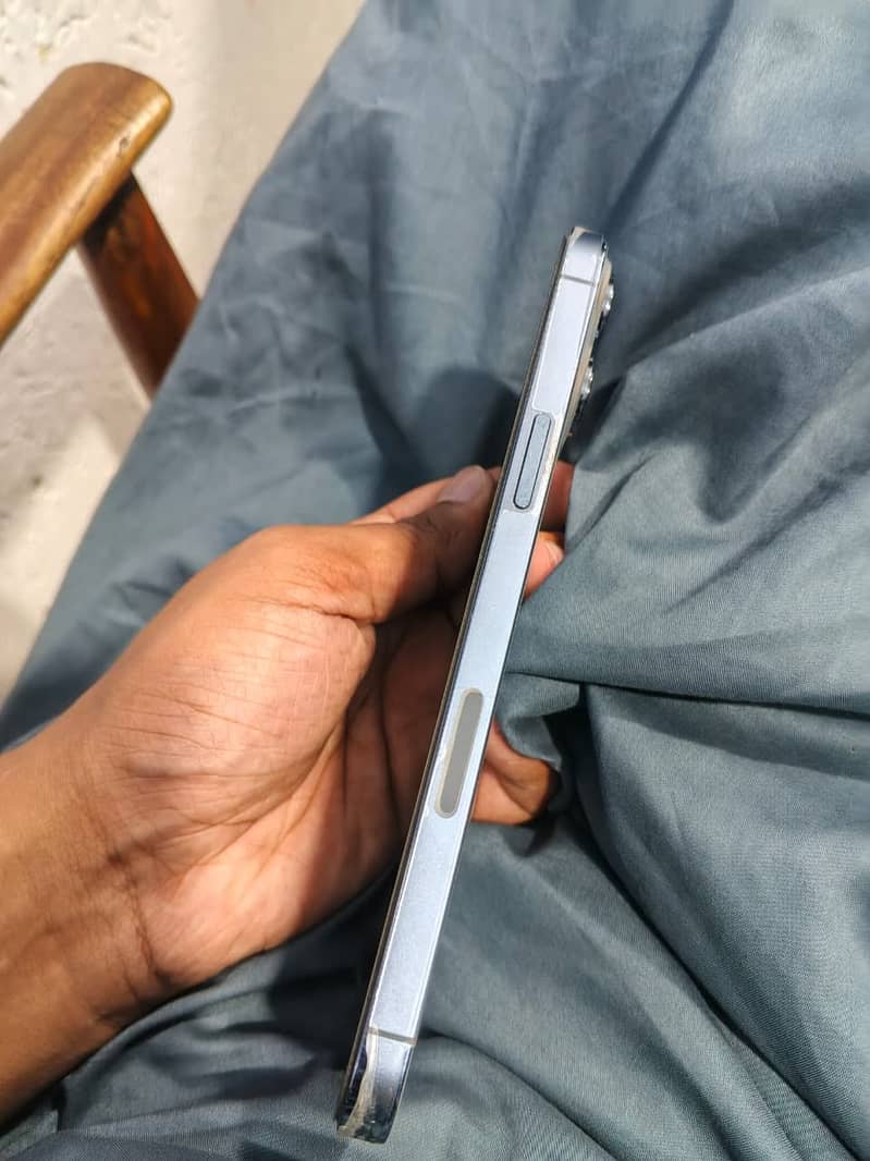 iphone 13 pro max 1