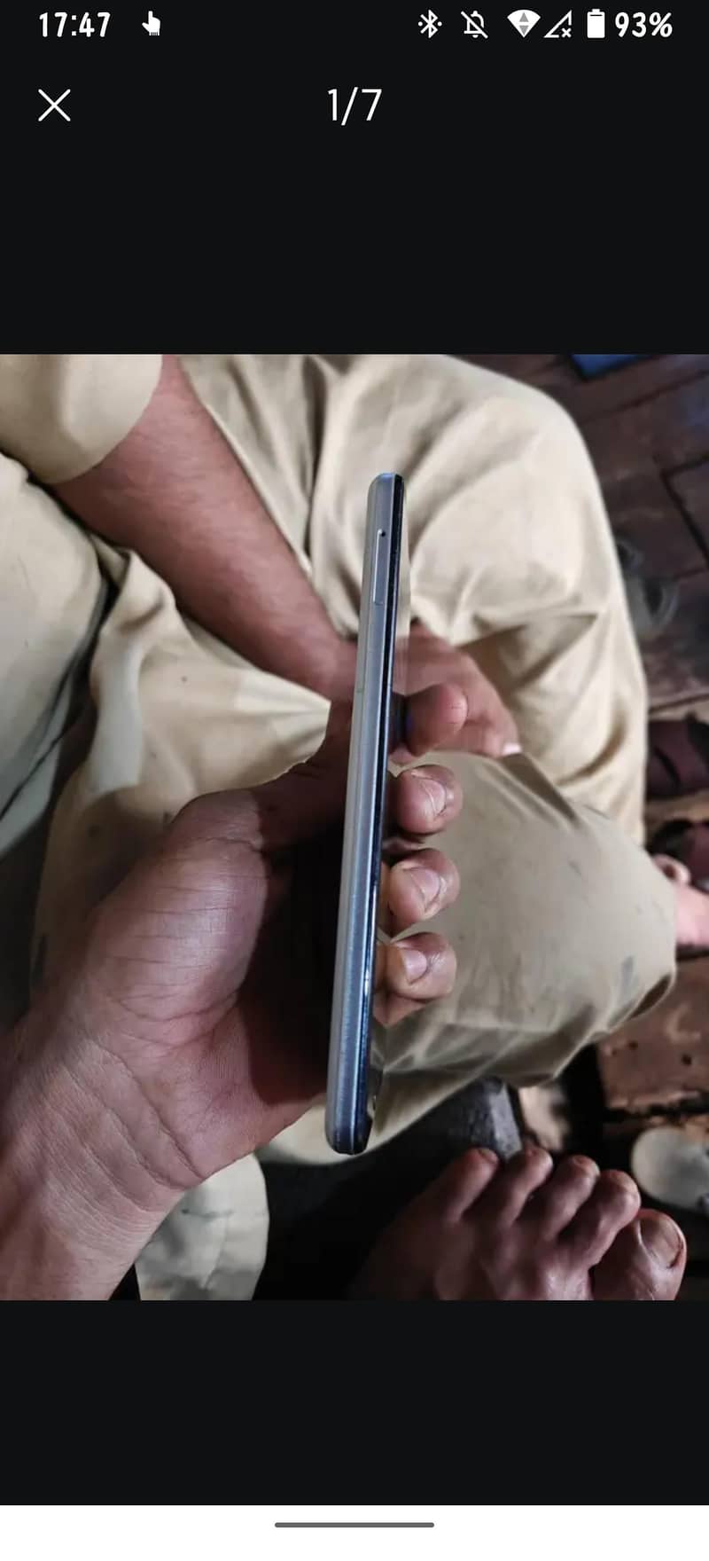 Sharp Aquos R5G 6
