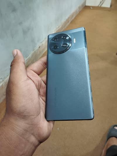 Spark 20 Pro + Full box