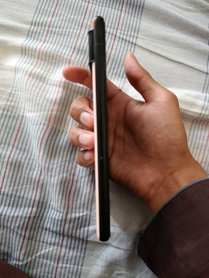 Google Pixel 6 5