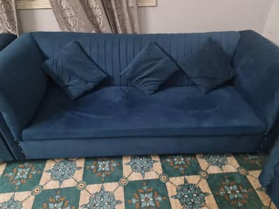 7 Seater New Urjent Sale