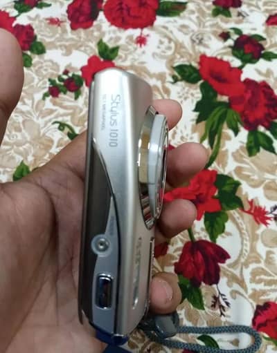 Retro 10MP Olympus Stylus 10/10 digital Aesthetic Mint Condition