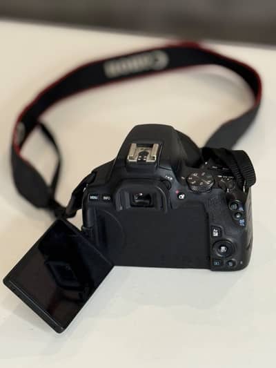 Canon D-200 Mark ll