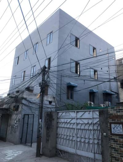 **VERSATILE BOYS HOSTEL