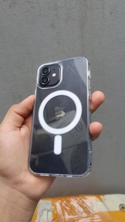 Apple iPhone 12