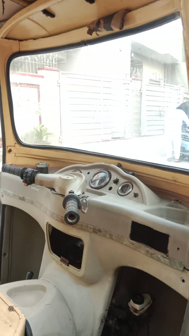 loader Rickshaw 3