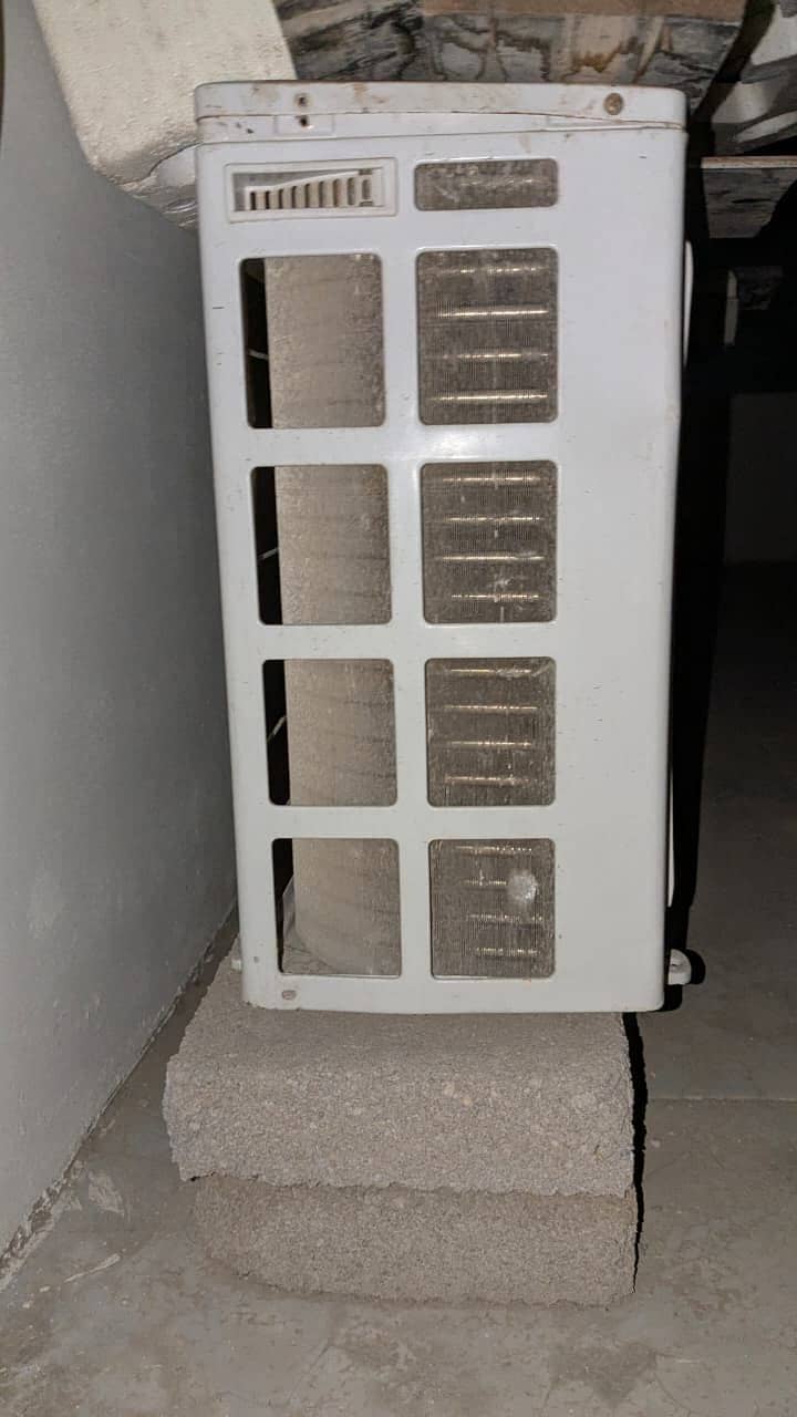 Gree split 1 Ton 7