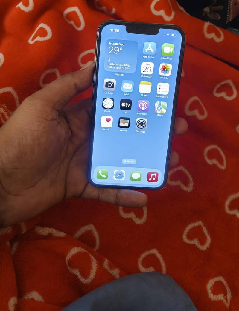 Apple iPhone 13 3
